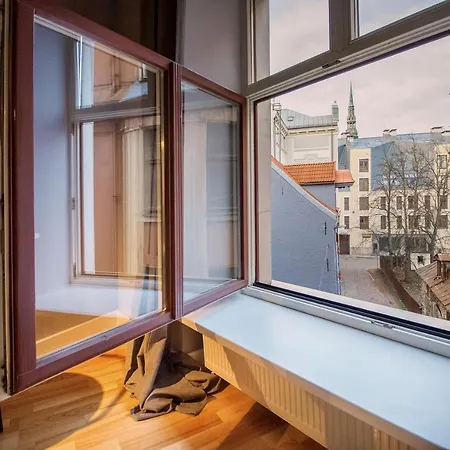 Romantic And Spacious In Old Town * Ryga