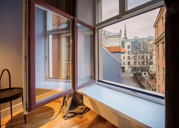 Romantic And Spacious In Old Town * Riga