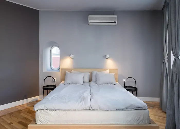 Апартаменты Romantic And Spacious In Old Town Рига