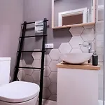 Apartment Romantic And Spacious In Old Town